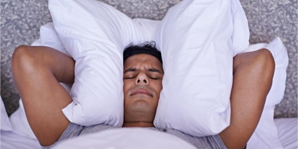 ¿Por qué suena tu colchón y como evitar que lo haga?